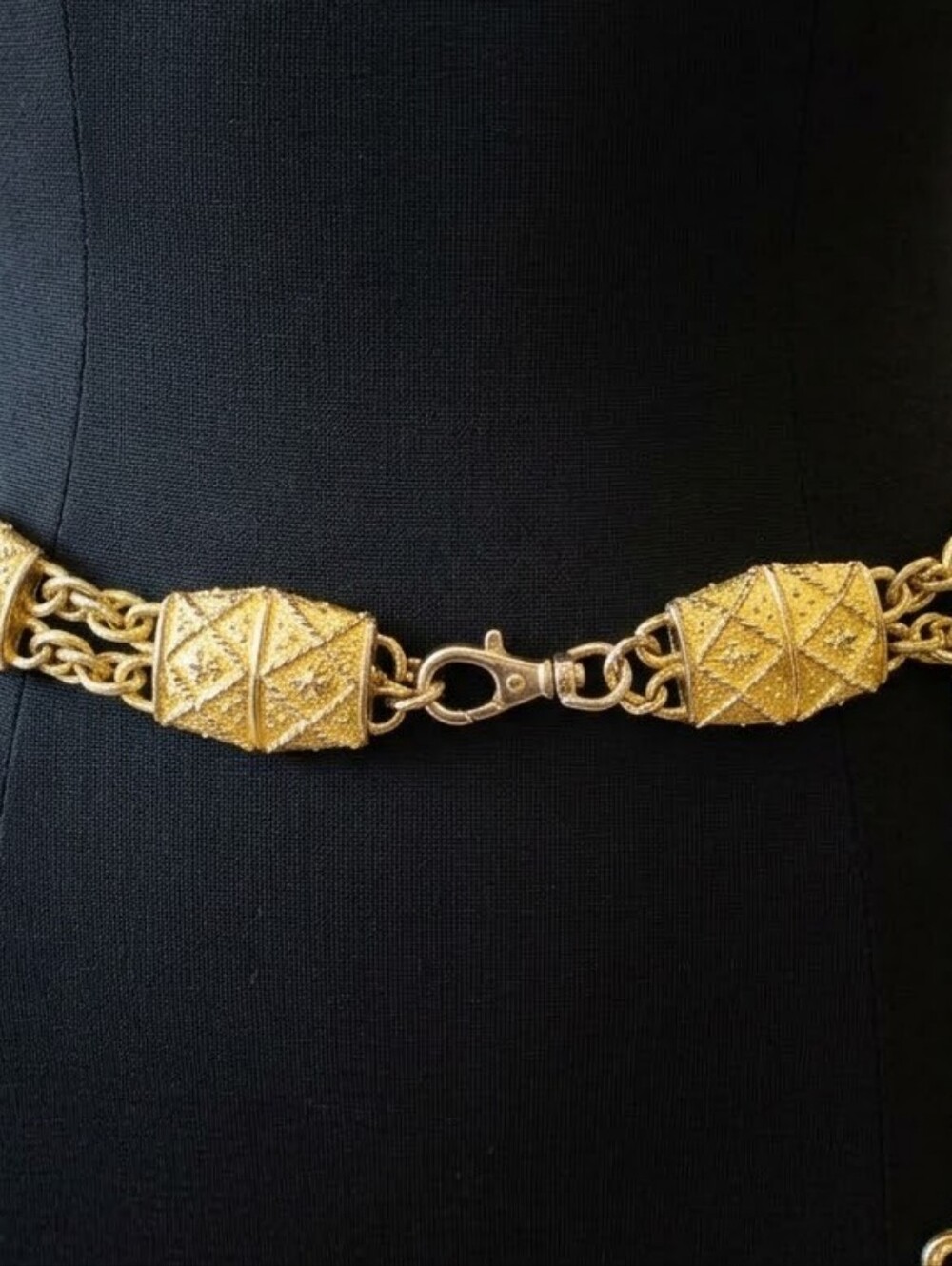 Vintage Gold-Tone Textured Fleur-de-Lis Station Chain Belt Statement Necklace